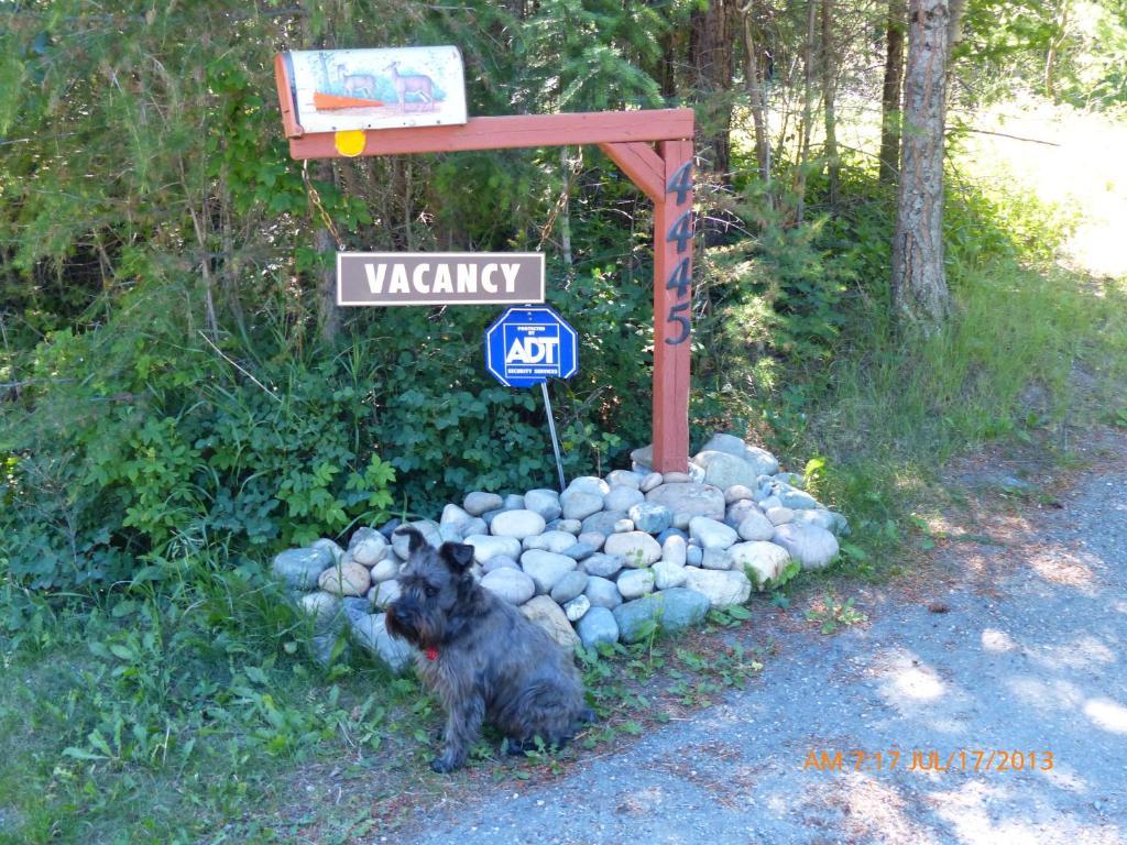 End Of The Road B & B Cranbrook Bagian luar foto